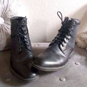 Mens Size 12 Madden Bunsin Lace Up Boot.